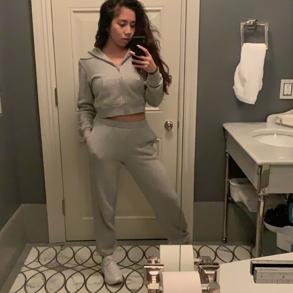 SET-Brandy Melville Crystal hoodie Rosa sweatpant